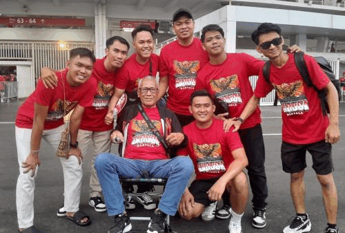 suporter-yang-rela-tempuh-ribuan-km-demi-klubnya