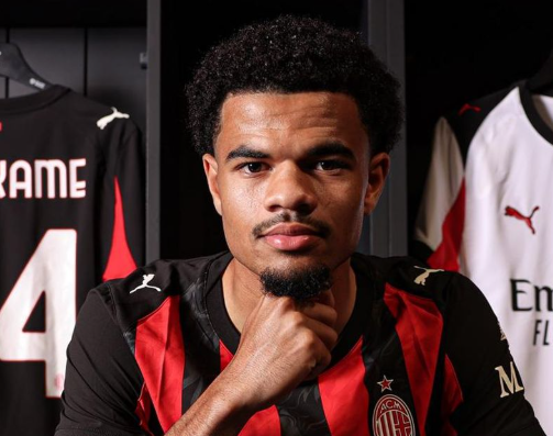 ac-milan-resmi-akan-datangkan-zachary-athekame