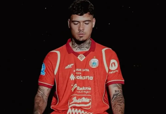 Shayne Pattynama Gabung Persija dari Belanda