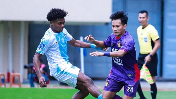 Persik Kediri vs PSBS Duel Ketat di Tengah Klasemen